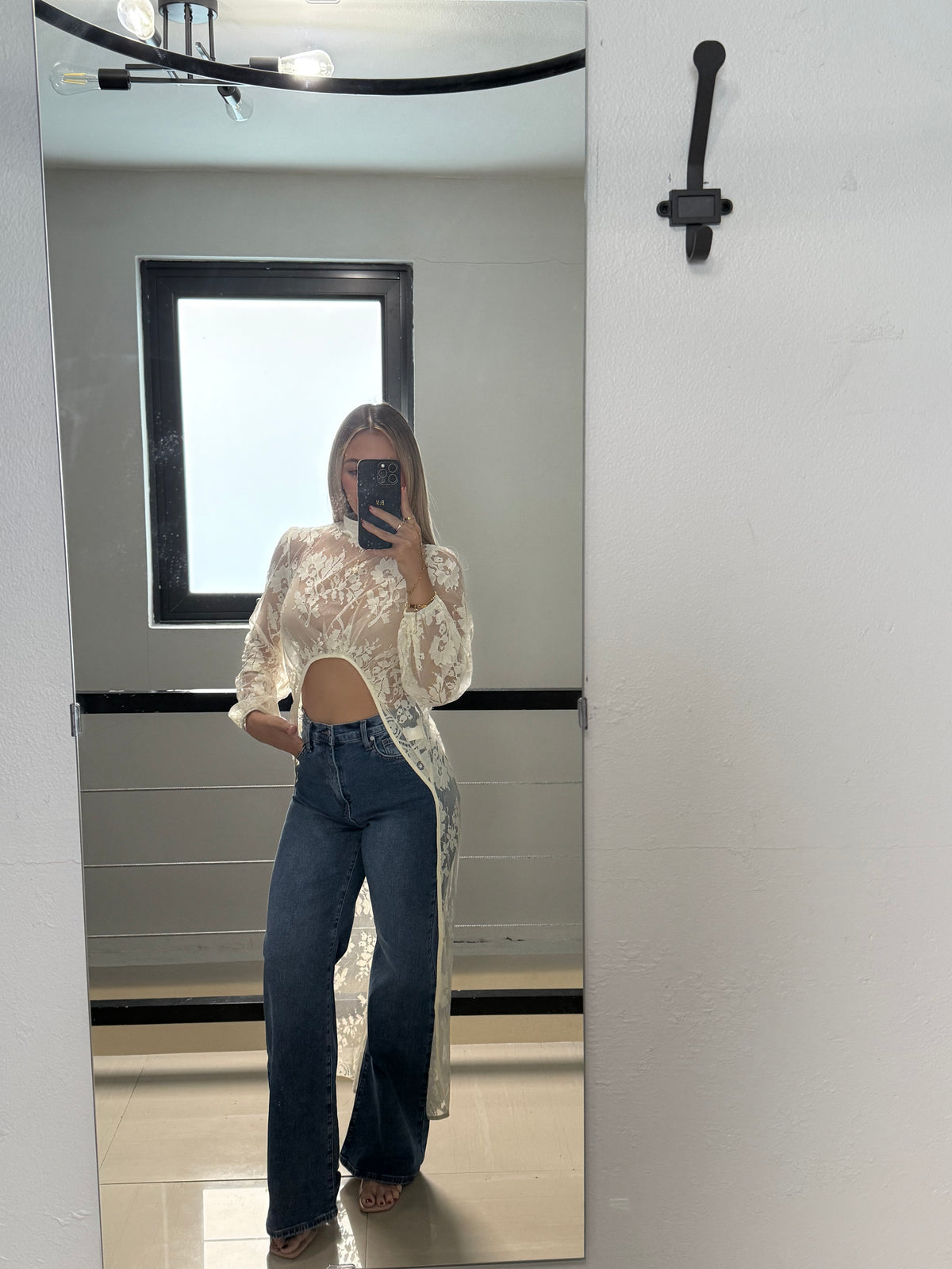 AMORA TOP