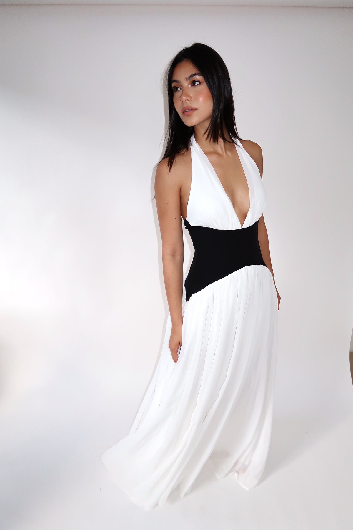 BLACK & WHITE DREAM